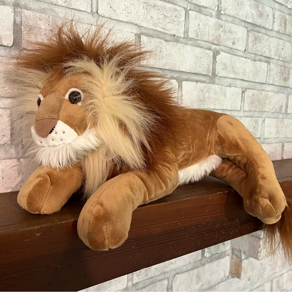 DISNEY PARKS WORLDWIDE CONSERVATION FUND LION ANIMAL‎ KINGDOM PLUSH FIGURE